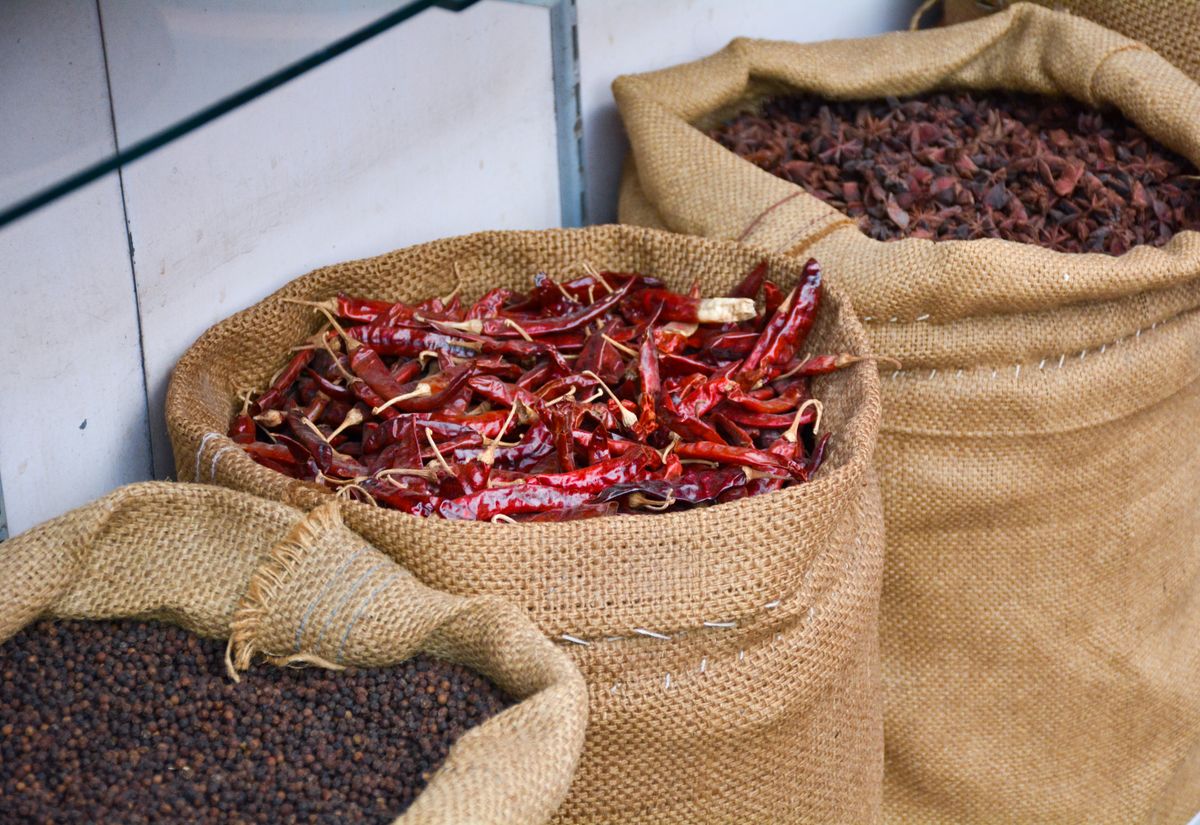 Bulk spice sacks and export cartons